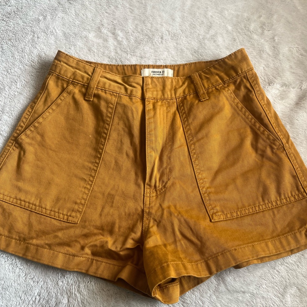 Forever 21 Tan Shorts | Size 25 |